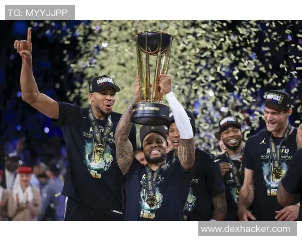 以NBA总冠军奖杯为象征探寻篮球荣耀背后的故事与传奇