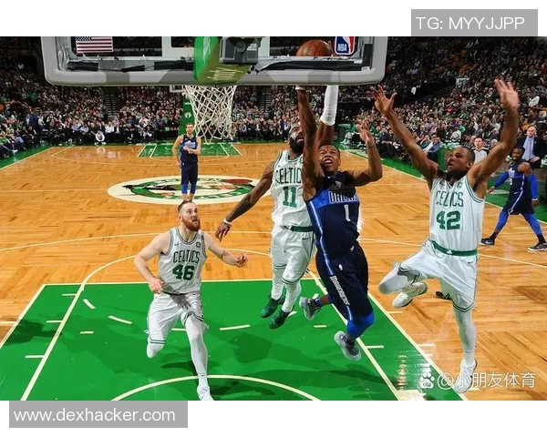 凯尔特人对阵骑士第三场激战精彩回顾与赛后分析